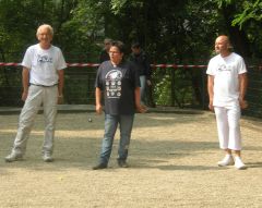 Klaus Mohr und Sebastien Rayne mit Dagmar Knobloch in ihrer Erstrundenpartie bei der DM.