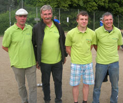 Die 'Grünhemden' sind im Finale von Dauborn unter sich: Klaus, Johann, Steffen und Reiner - allesamt Spieler der 1. Mannschaft des BC RHEINGAU.