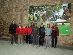 Die Sieger des ersten Turniers der Serie 'Rheingau Wintermasters 2012/2013' ohne Treppchen. Von links: Heribert Elsemann und Edgar Treber (Platz 2), Peter Latsch und Jürgen Melzbach (Platz 3), Klaus Jäger und Johann Marsch (ganz rechs) (PLatz 1), dazwischen Christel Stoll und Steffen Kitzman (Platz 3).