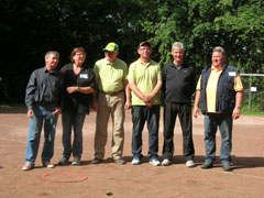 Die Sieger ohne Treppchen (v.l.): Hansjürgen und Eva (Platz 2), Walter und Manuel (Platz 1) und Bernd und BM Wilhelm (Platz 3).